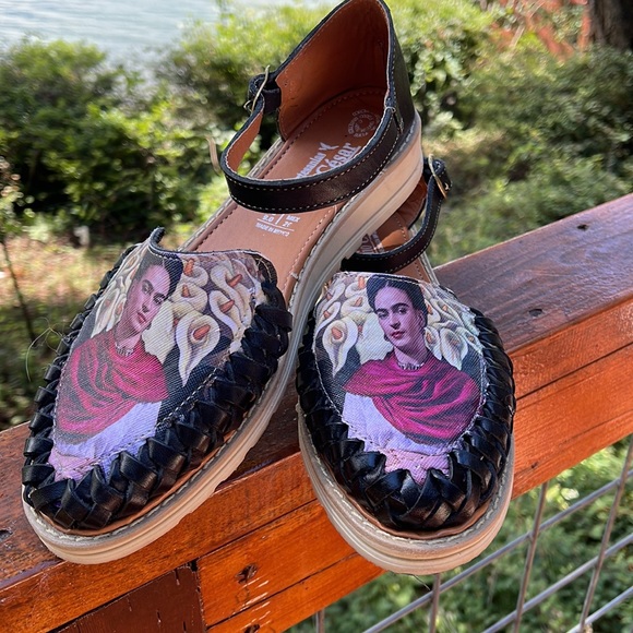 Artesian Julio Cesar Frida Kalo Women’s Huarache Sandals size 9 - Picture 3 of 16